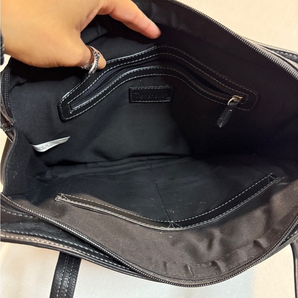 Tignanello Black Shoulder Bag - Picture 5 of 5